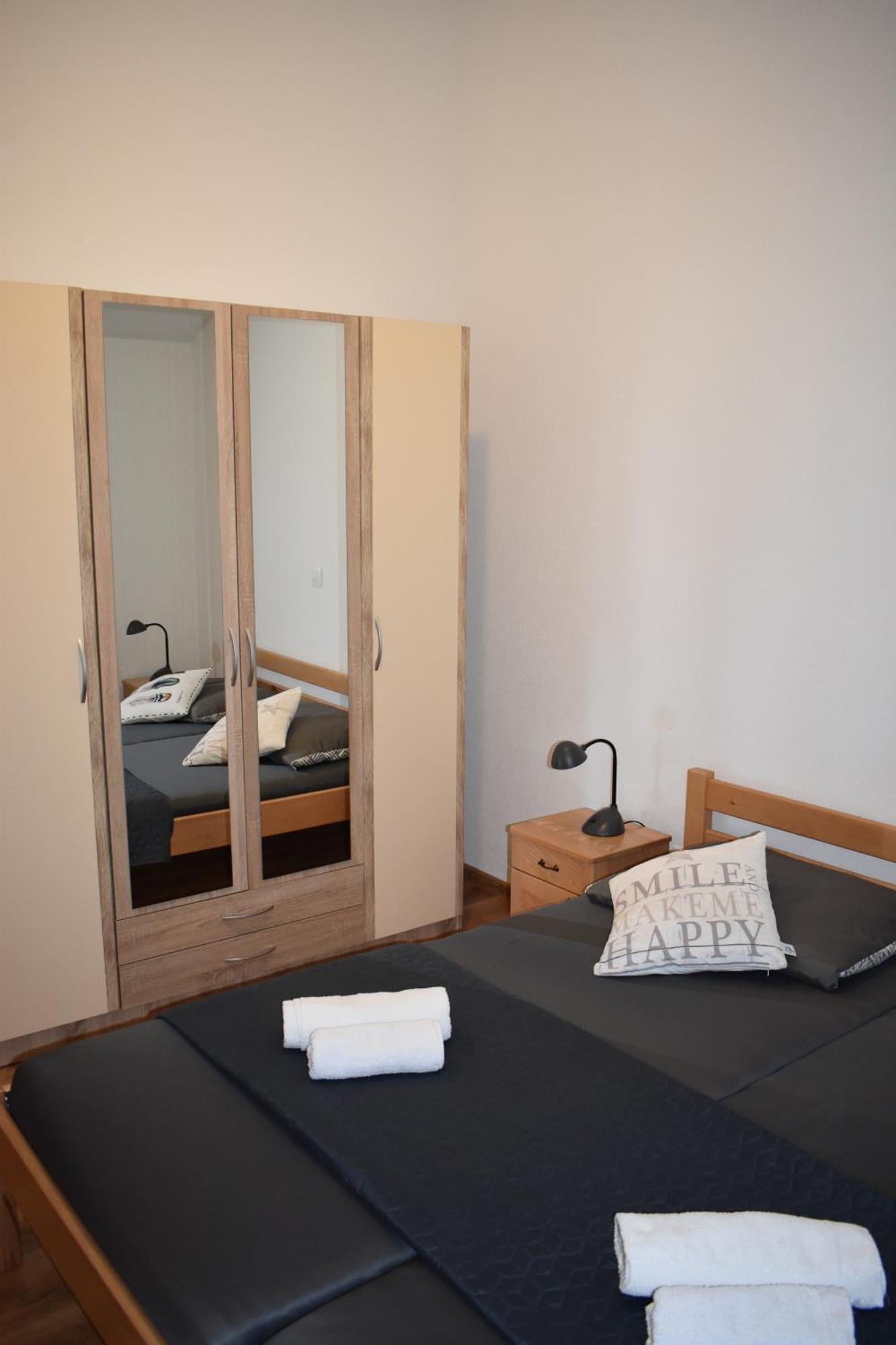 Apartment Gordana Pula Luaran gambar